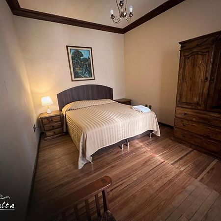 La Culta Hostal & Casa Cultural Сукре Екстериор снимка
