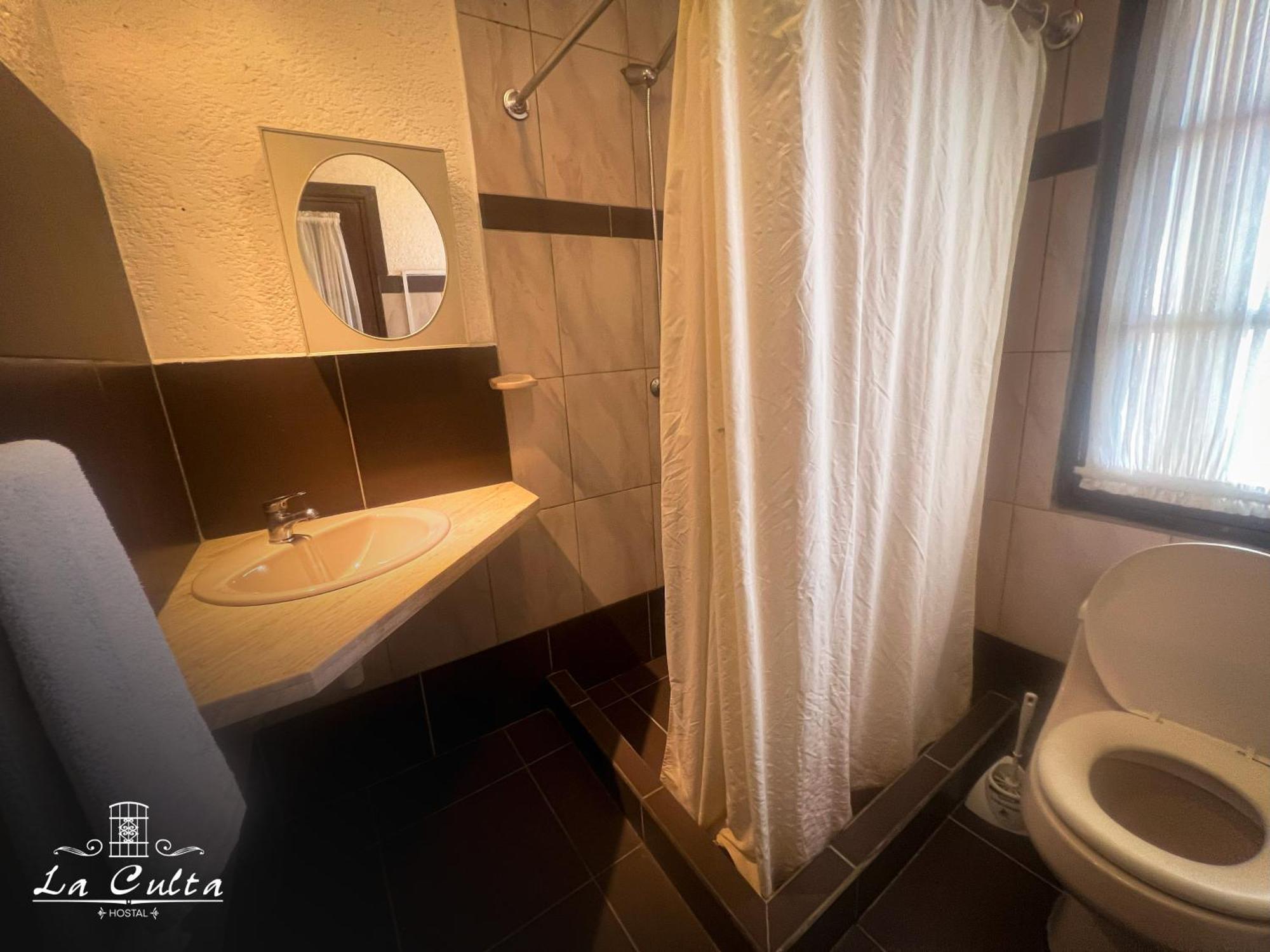 La Culta Hostal & Casa Cultural Сукре Екстериор снимка